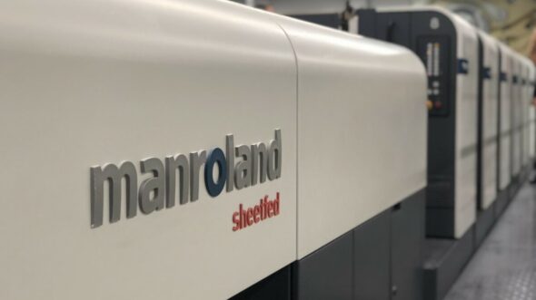 Warners Boosts Production with New Manroland 700 Evolution Press